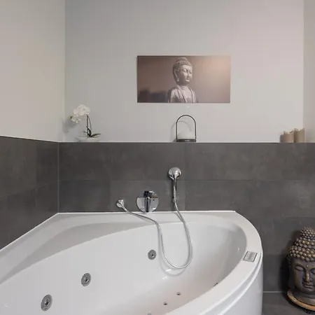 Park-apartment Scharmuetzelsee 12